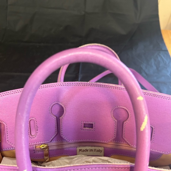 Structured made in Italy Leather Satchel in Orchid with Gold Hardware - Picture 5 of 6